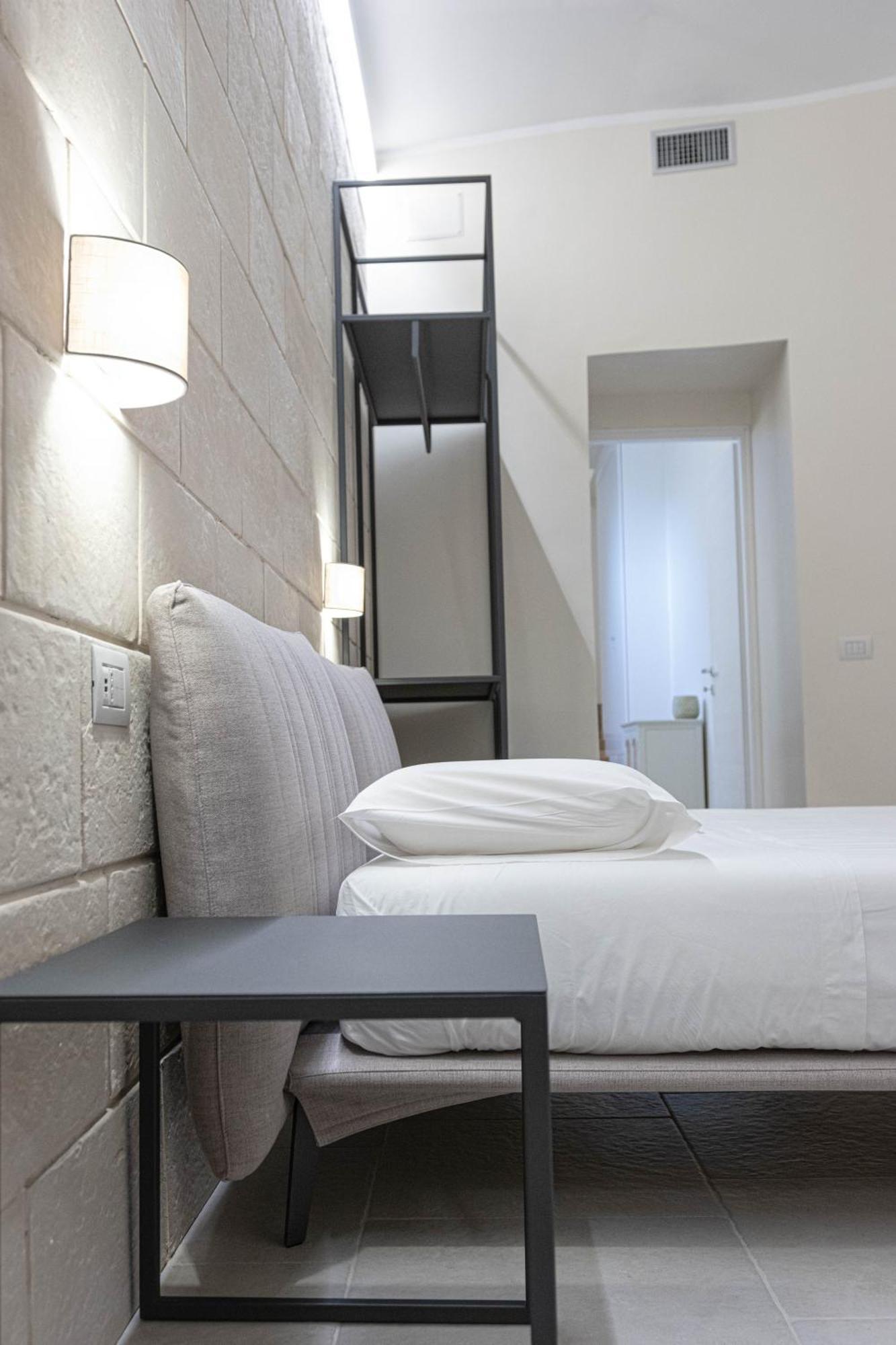 Oronti Accommodations Лечче Екстер'єр фото