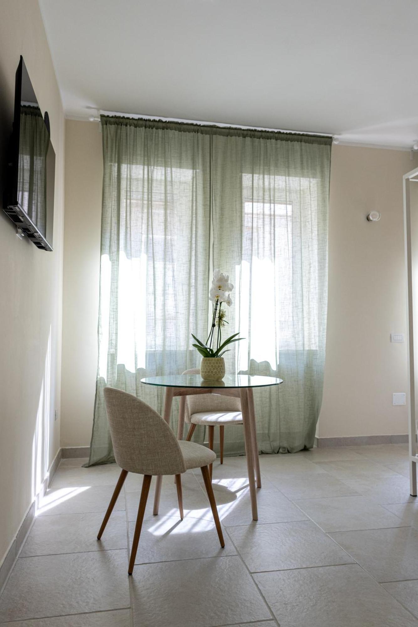 Oronti Accommodations Лечче Екстер'єр фото